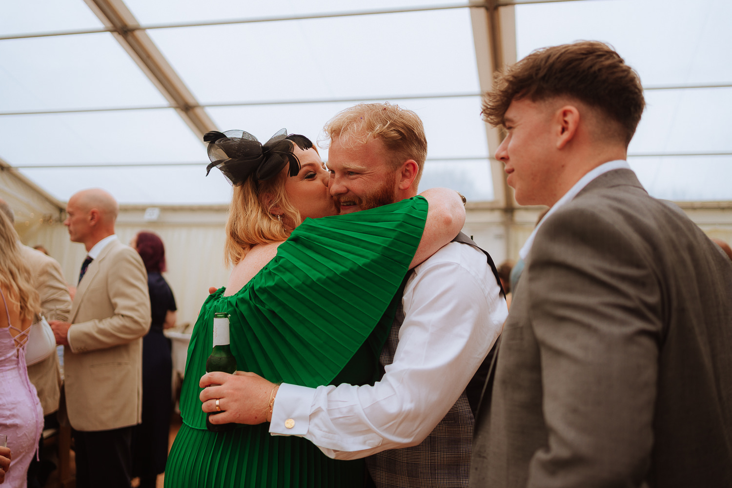 FAMILY HOME FARM WEDDING PHOTOGRAPHY LLANTWIT MAJOR 009 FAMILY HOME FARM WEDDING PHOTOGRAPHY LLANTWIT MAJOR 009